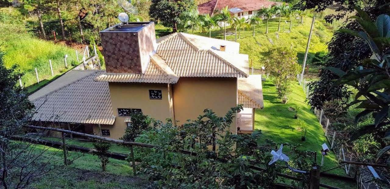 Casa Amarela, Duplex, 03 suítes, região de Pedra Azul Aracê Exterior foto